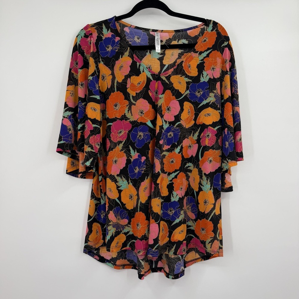 Dear Scarlett Tunic Womens Medium Black Slinky 3/4 Sleeve Floral Stretch